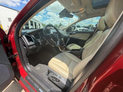 2017 Volvo XC60 T5 Inscription