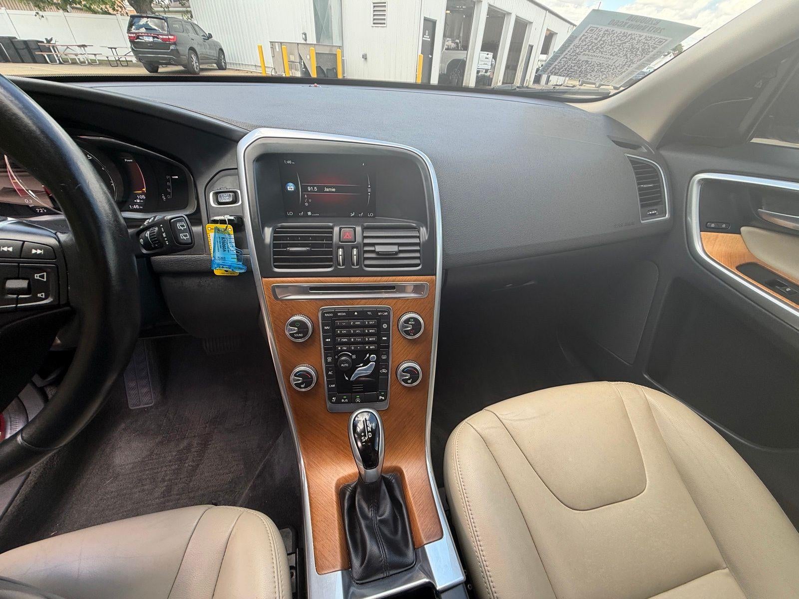 2017 Volvo XC60 T5 Inscription