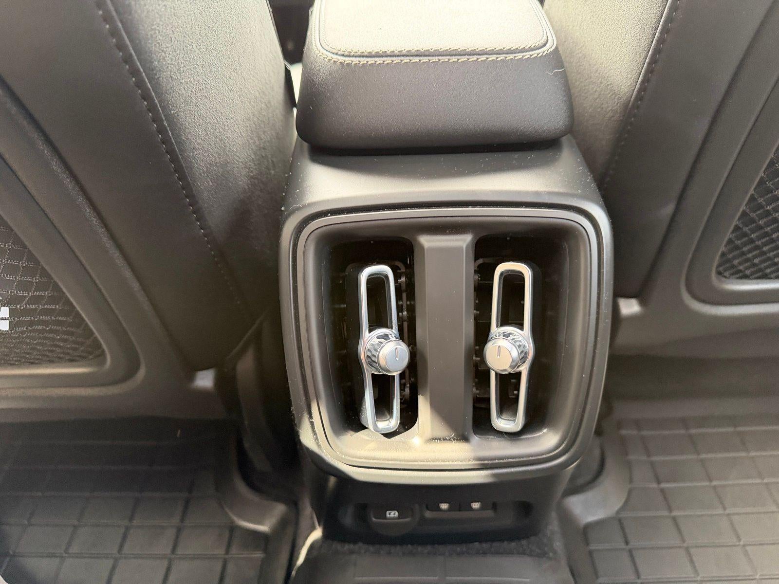 2023 Volvo C40 Recharge Pure Electri Twin Plus
